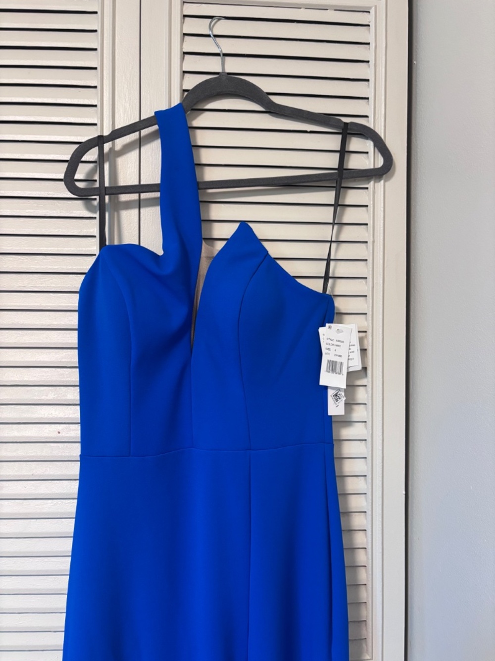 Dress - Picture 4 of 5